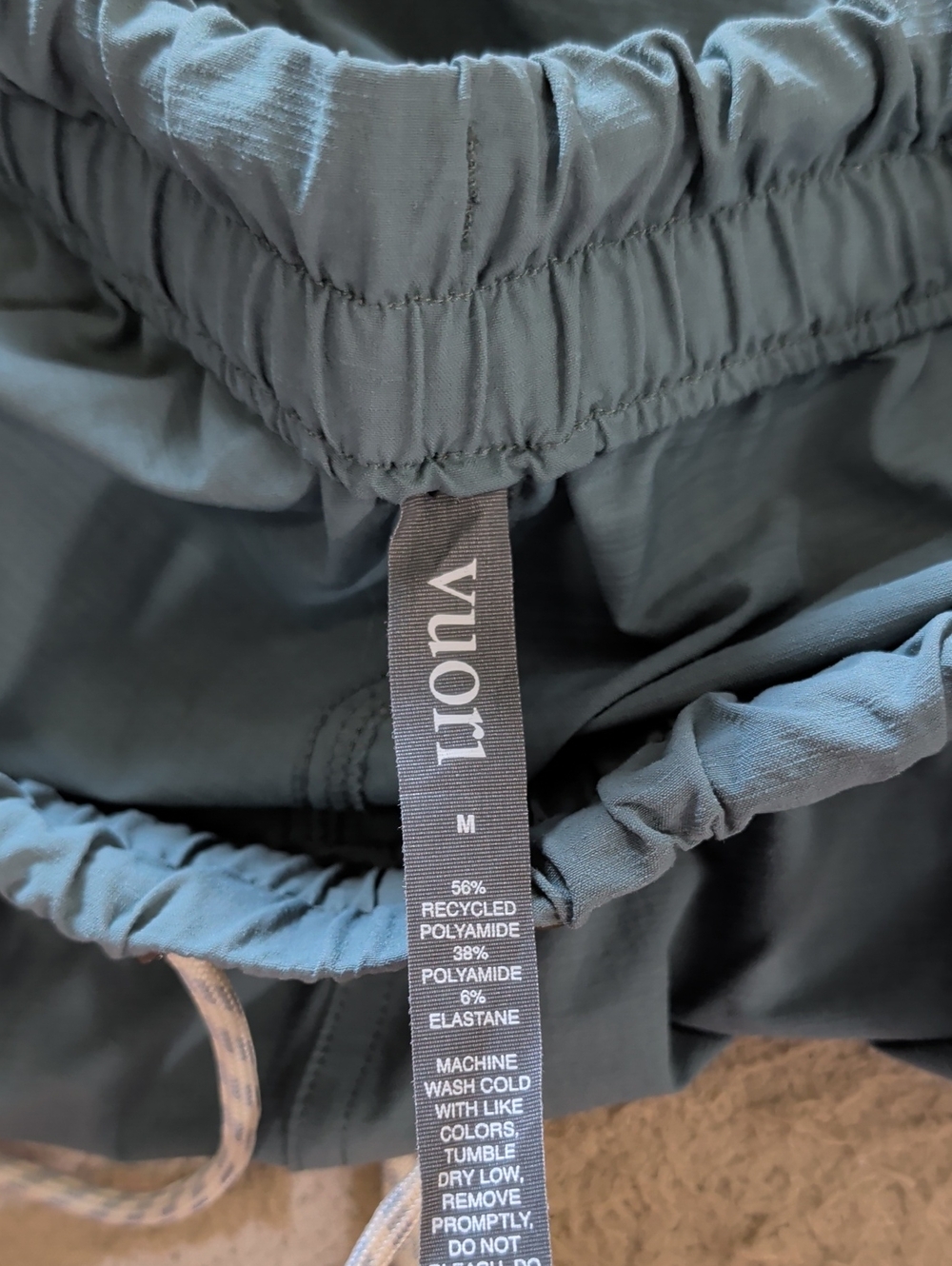 Vuori Isla Baggy Short Green EUC - Picture 6 of 7